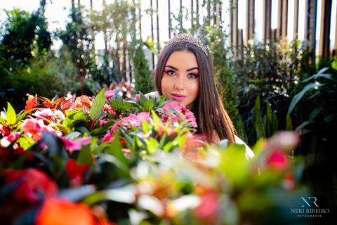 15 anos, making off 15 anos, make 15 anos, 15 anos floripa, 15 anos florianópolis, delícias do campo, fuzz salão de beleza, fuzz cabeleireiro, primavera garden, vestido 15 anos, makinf off 15 anos, flores 15 anos, floricutura, ensaio floricultura'