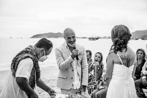 Casamento Cachoeira do Bom Jesus, Florianópolis, Tea House Floripa, Csamento Florianópolis, Fotógrafo Casamento, entrada da noiva, pai da noiva, casamento praia de Florianópolis, casamento Floripa'