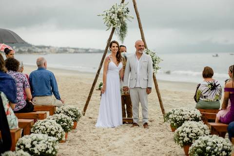 Casamento Cachoeira do Bom Jesus, Florianópolis, Tea House Floripa, Csamento Florianópolis, Fotógrafo Casamento, entrada da noiva, pai da noiva, casamento praia de Florianópolis, casamento Floripa, aliança de casamento'