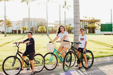 passeio-de-bicicleta-pôr-do-sol'