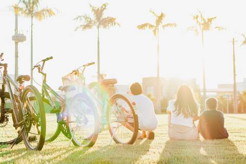 passeio-de-bicicleta-pôr-do-sol'