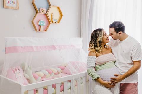 fotos-de-gestante-quarto-bebê-menina'