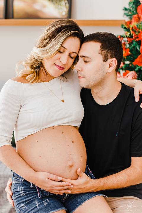 fotos-de-gestante-em-casa-decoração-natal'
