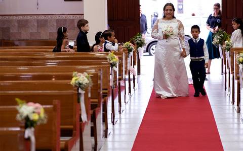 Zemar Fotografia - casamento - noiva caminhando para altar'