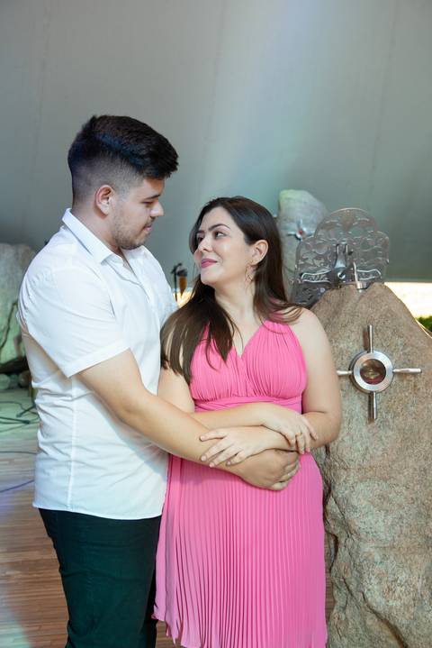 Zemar Fotografia, Sessão pré-wedding, Ensaio de casal, Casal se olhando'
