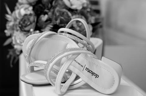Casamento Religioso durante o dia, Sapatos da noiva, Making of'