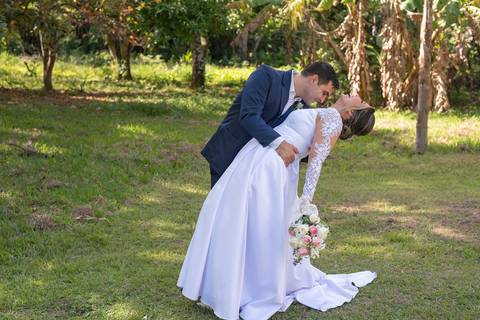 Casamento de dia, Sessão de noivos, Sessão de fotos pós casamento, Ensaio de noivos, Sessão de fotos de casal, Ensaio de casal, Sessão pós cerimônia'