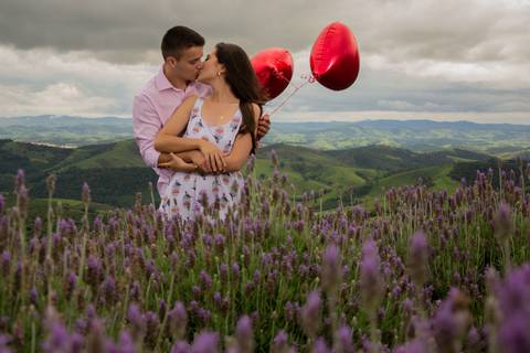 Zemar Fotografia, em meio às lavandas... um dia para viver o Pré Wedding'