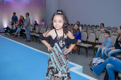 imagens de desfile de moda infantil - denis saramelo - dedo de mocinha - juiz de fora - fotografo'