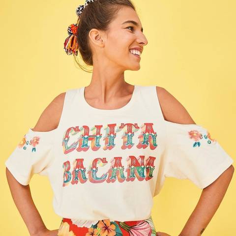 Frente técnica :Cromia
Mangas: Bordado fio'