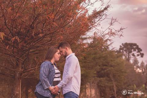 Book Gestante - Bruna e Gui - Curitiba - Externa - Chácara - Estúdio - Grávida - Menino - Estúdio Beto Monteiro'