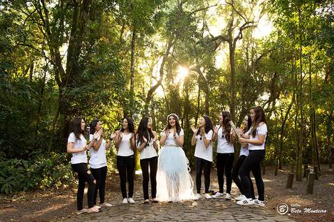 Book - 15 anos - Giullia Camila Londrina - Externa - Estúdio Beto Monteiro - Amigas'