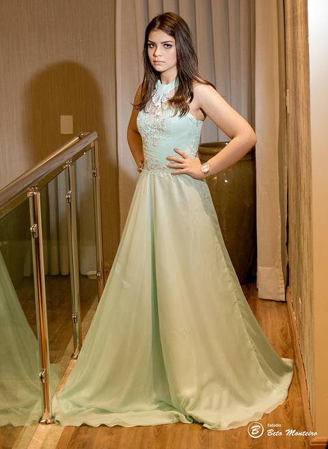 Book - 15 anos - Giullia Camila Londrina - Externa - Estúdio Beto Monteiro - Vestido - Lustre'