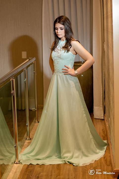 Book - 15 anos - Giullia Camila Londrina - Externa - Estúdio Beto Monteiro - Vestido - Lustre'