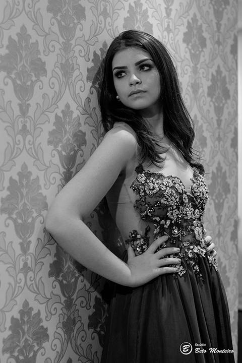 Book - 15 anos - Giullia Camila Londrina - Externa - Estúdio Beto Monteiro - Vestido - Papel de parede'