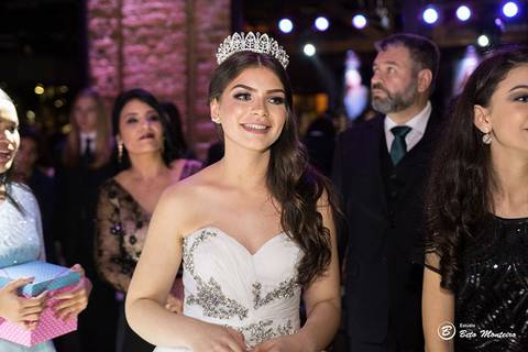 Aniversário de 15 anos da Giullia Camila Bortoto - foto - filmagem - cabine de fotos - curitiba - londrina - estúdio beto monteiro - book - debutante'