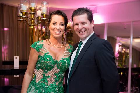 fotografo 15 anos curitiba - cinegrafista 15 anos curitiba - 15 anos curitiba - debutante - aniversario de 15 anos da gabi pedroni - fotografia - book de fotos - curitiba - estudio beto monteiro - dourado'