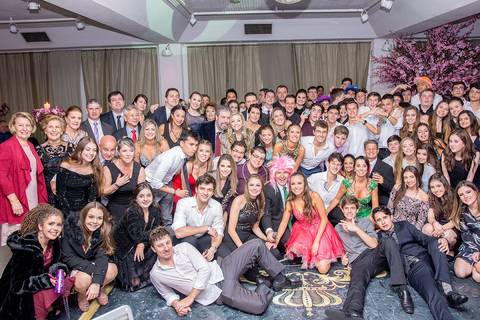 fotografo 15 anos curitiba - cinegrafista 15 anos curitiba - 15 anos curitiba - debutante - aniversario de 15 anos da gabi pedroni - fotografia - book de fotos - curitiba - estudio beto monteiro - dourado'