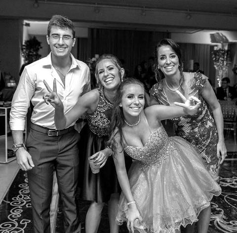 fotografo 15 anos curitiba - cinegrafista 15 anos curitiba - 15 anos curitiba - debutante - aniversario de 15 anos da gabi pedroni - fotografia - book de fotos - curitiba - estudio beto monteiro - dourado'