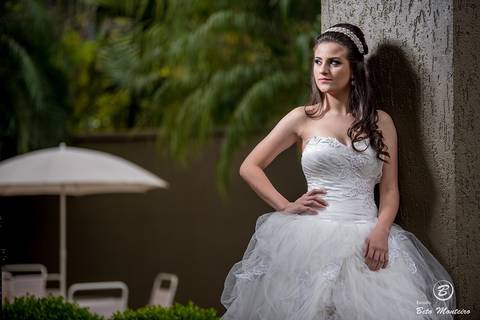 fotografo 15 anos curitiba - cinegrafista 15 anos curitiba - 15 anos curitiba - debutante - aniversario de 15 anos - manuela correa - fotografia - book de fotos - curitiba - estudio beto monteiro - casa donaire - vestido branco'