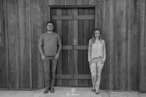 casamento Book Pré-Casamento - Book Pré-wedding - Trash the dress - Book de casal - Sessão de noivos - Save the date - Estúdio Beto Monteiro - Curitiba - Araucaria - ceu azul - por do sol - plantacao - Fabi Prociv e Geraldo Cantele'