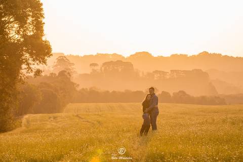 casamento Book Pré-Casamento - Book Pré-wedding - Trash the dress - Book de casal - Sessão de noivos - Save the date - Estúdio Beto Monteiro - Curitiba - Araucaria - ceu azul - por do sol - plantacao - Fabi Prociv e Geraldo Cantele'
