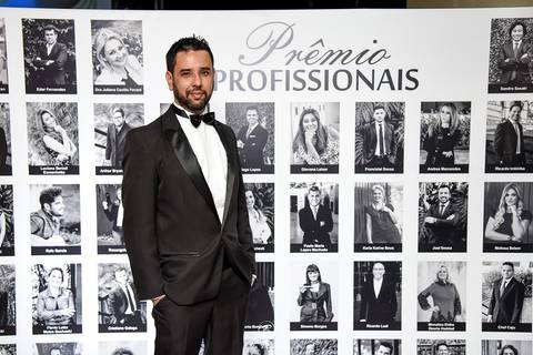Prêmio profissionais do ano 2018 - pofissionais 2018 - yumi okamura - clube curitibano - fotografo curitiba - vídeo filmagem curitiba - estudio beto monteiro - atila amaral - casa donaire - flavia arthur eder fernandes'