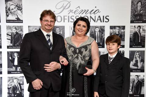 Prêmio profissionais do ano 2018 - pofissionais 2018 - yumi okamura - clube curitibano - fotografo curitiba - vídeo filmagem curitiba - estudio beto monteiro - atila amaral - casa donaire - flavia arthur eder fernandes'