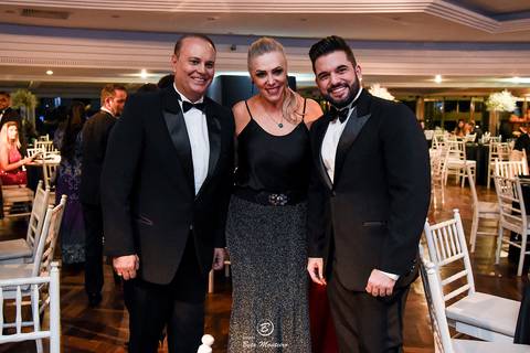 Prêmio profissionais do ano 2018 - pofissionais 2018 - yumi okamura - clube curitibano - fotografo curitiba - vídeo filmagem curitiba - estudio beto monteiro - atila amaral - casa donaire - flavia arthur eder fernandes'