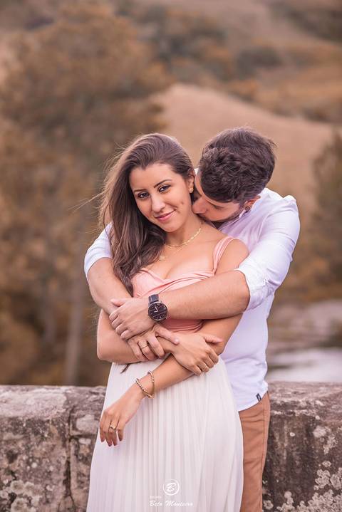 Casamento - Pré-Casamento - Pré-wedding - Trash the dress - Book de casal - Sessão de noivos - Estúdio Beto Monteiro - Curitiba - rio - montanha - floresta - violão - cantora - ceu azul - recanto dos papagaios - palmeira - Clarissa Bastos e Lucas Moreno'