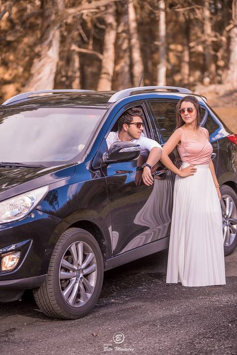 Casamento - Pré-Casamento - Pré-wedding - Trash the dress - Book de casal - Sessão de noivos - Estúdio Beto Monteiro - Curitiba - rio - montanha - floresta - violão - cantora - ceu azul - recanto dos papagaios - palmeira - Clarissa Bastos e Lucas Moreno'