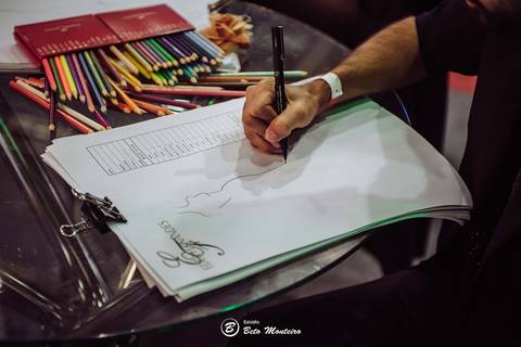 editorial de moda, vestido, noiva vestido de noiva - casa donaire - fotografo - curitiba - fotografo de casamento - noivas - debutantes - festas - vídeo - cinegrafista -  estudio beto monteiro - feira noivas curitibanas - 2019 - terno de noivo'