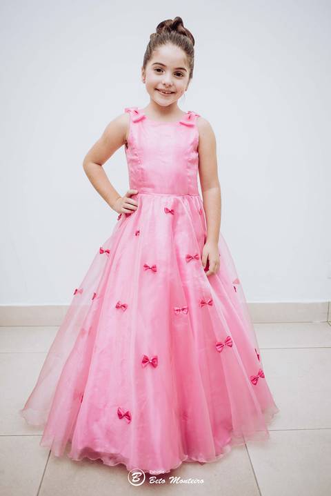 editorial de moda, vestido, noiva vestido de noiva - casa donaire - fotografo - curitiba - fotografo de casamento - noivas - debutantes - festas - vídeo - cinegrafista -  estudio beto monteiro - feira noivas curitibanas - 2019 - terno de noivo'