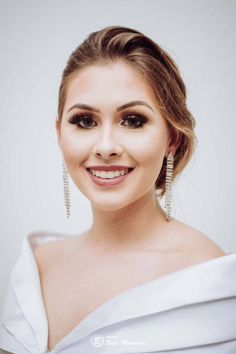 editorial de moda, vestido, noiva vestido de noiva - casa donaire - fotografo - curitiba - fotografo de casamento - noivas - debutantes - festas - vídeo - cinegrafista -  estudio beto monteiro - feira noivas curitibanas - 2019 - terno de noivo'