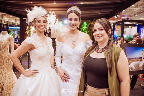 editorial de moda, vestido, noiva vestido de noiva - casa donaire - fotografo - curitiba - fotografo de casamento - noivas - debutantes - festas - vídeo - cinegrafista -  estudio beto monteiro - feira noivas curitibanas - 2019 - terno de noivo'