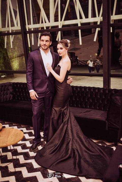 editorial de moda, vestido, noiva vestido de noiva - casa donaire - fotografo - curitiba - fotografo de casamento - noivas - debutantes - festas - vídeo - cinegrafista -  estudio beto monteiro - feira noivas curitibanas - 2019 - terno de noivo'