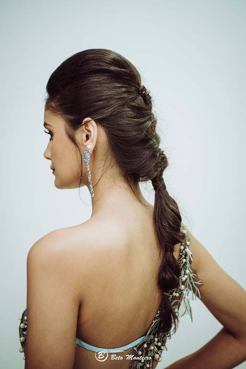 editorial de moda, vestido, noiva vestido de noiva - casa donaire - fotografo - curitiba - fotografo de casamento - noivas - debutantes - festas - vídeo - cinegrafista -  estudio beto monteiro - feira noivas curitibanas - 2019 - terno de noivo'