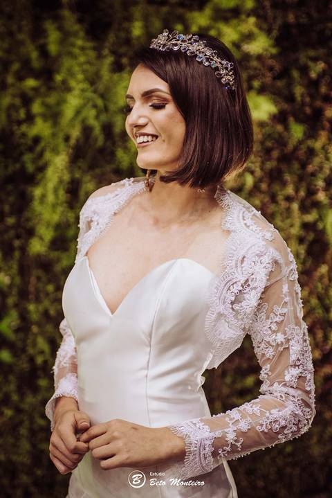 editorial de moda, vestido, noiva vestido de noiva - casa donaire - fotografo - curitiba - fotografo de casamento - noivas - debutantes - festas - vídeo - cinegrafista -  estudio beto monteiro - feira noivas curitibanas - 2019 - terno de noivo'