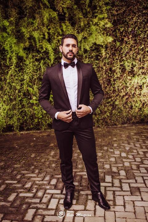 editorial de moda, vestido, noiva vestido de noiva - casa donaire - fotografo - curitiba - fotografo de casamento - noivas - debutantes - festas - vídeo - cinegrafista -  estudio beto monteiro - feira noivas curitibanas - 2019 - terno de noivo'