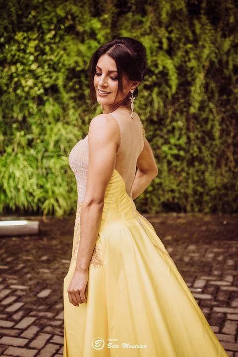 editorial de moda, vestido, noiva vestido de noiva - casa donaire - fotografo - curitiba - fotografo de casamento - noivas - debutantes - festas - vídeo - cinegrafista -  estudio beto monteiro - feira noivas curitibanas - 2019 - terno de noivo'