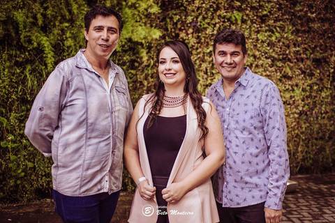 editorial de moda, vestido, noiva vestido de noiva - casa donaire - fotografo - curitiba - fotografo de casamento - noivas - debutantes - festas - vídeo - cinegrafista -  estudio beto monteiro - feira noivas curitibanas - 2019 - terno de noivo'
