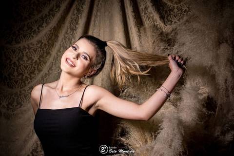 Book fotografico 15 anos - Sessão de fotos para 15 anos - Sessão de 15 anos - Book Teen - Book Debutante - Book de fotos - Book Feminino - Book Menina - Estúdio Beto Monteiro - Curitiba'