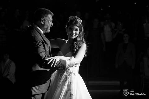 Aniversário de 15 anos - Cobertura fotografica - Cobertura de filmagem - Foto e Filmagem de 15 anos - Debutante - Estúdio Beto Monteiro - Curitiba'