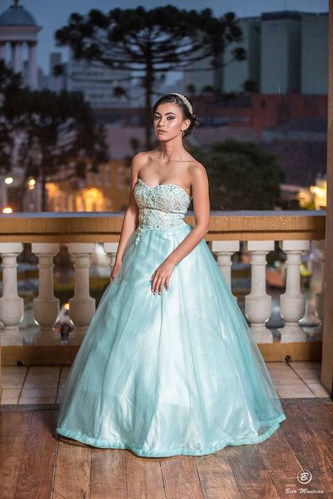 Aniversário de 15 anos - Cobertura fotografica - Cobertura de filmagem - Foto e Filmagem de 15 anos - Debutante - Estúdio Beto Monteiro - Curitiba'