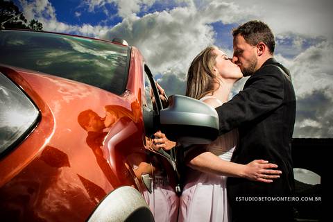Book Pré-Casamento - Book Pré-wedding - Trash the dress - Book de casal - Sessão de noivos - Save the date - Estúdio Beto Monteiro - Curitiba'