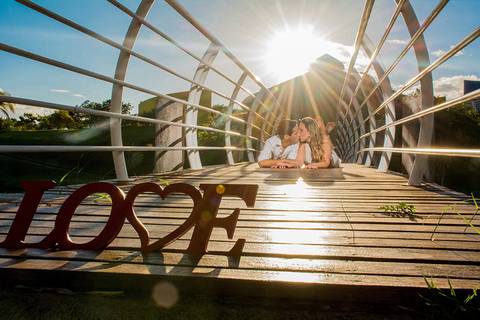 Book Pré-Casamento - Book Pré-wedding - Trash the dress - Book de casal - Sessão de noivos - Save the date - Estúdio Beto Monteiro - Curitiba'
