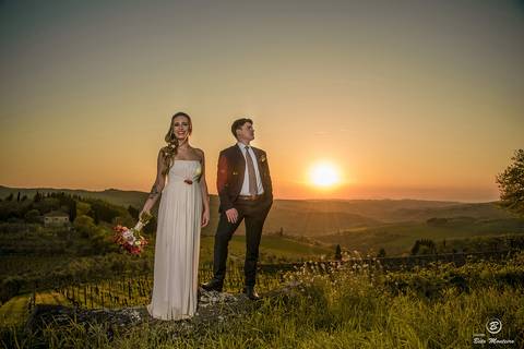 Book Pré-Casamento - Book Pré-wedding - Trash the dress - Book de casal - Sessão de noivos - Save the date - Estúdio Beto Monteiro - Curitiba - florença itália chianti greve toscana - montanha - natureza - casal - por do sol eurotrip'