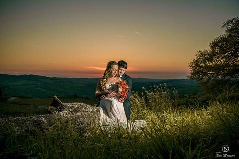 Book Pré-Casamento - Book Pré-wedding - Trash the dress - Book de casal - Sessão de noivos - Save the date - Estúdio Beto Monteiro - Curitiba - florença itália chianti greve toscana - montanha - natureza - casal - por do sol eurotrip'