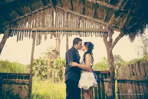 Book Pré-Casamento - Book Pré-wedding - Trash the dress - Book de casal - Sessão de noivos - Save the date - Estúdio Beto Monteiro - Curitiba'