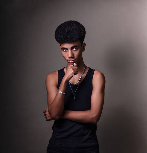 fotografia de estúdio masculino, ensaio masculino brasilia df.'